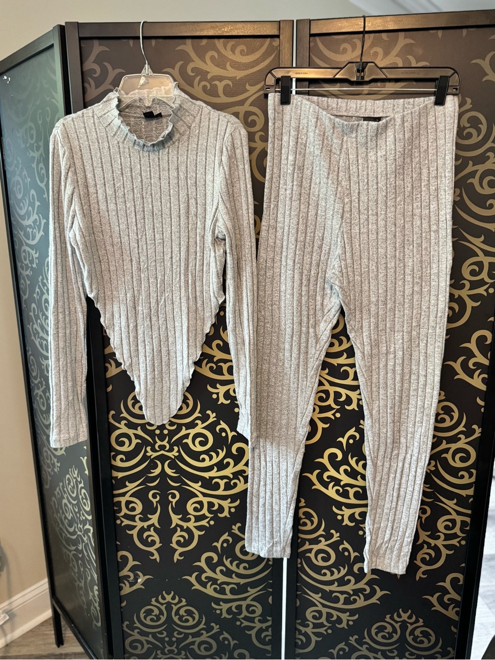 SHEIN Gray Ribbed Knit Loungewear Set